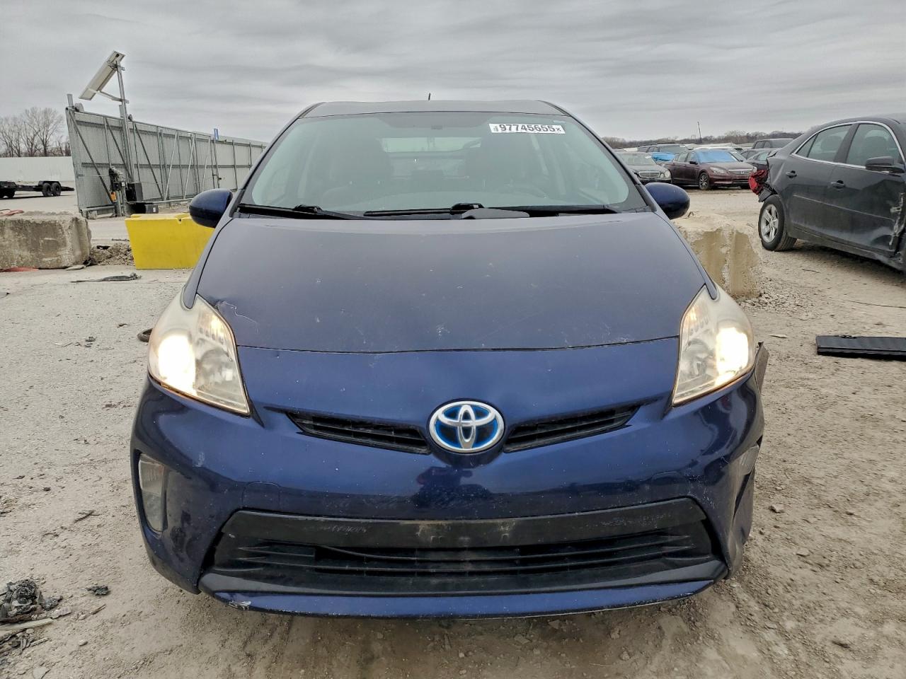 2014 TOYOTA PRIUS photo 5