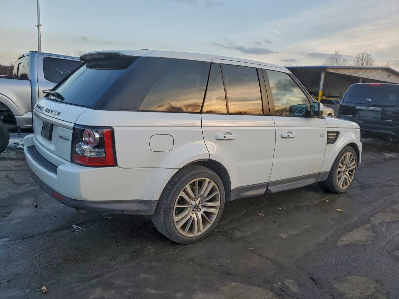 2012 LAND ROVER RANGE ROVER SPORT HSE LUXURY photo 3