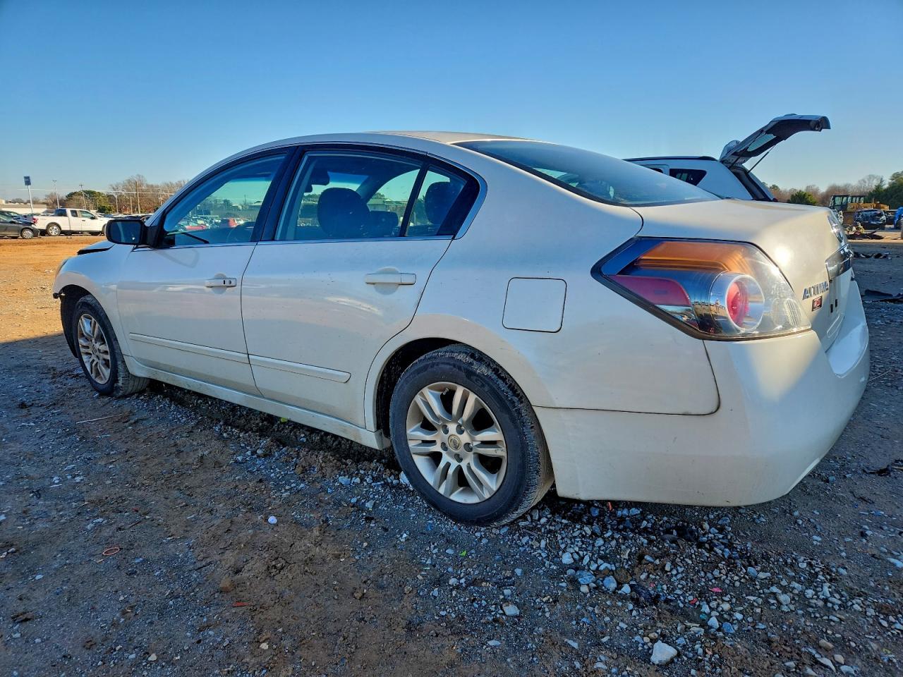 2012 NISSAN ALTIMA BASE photo 2