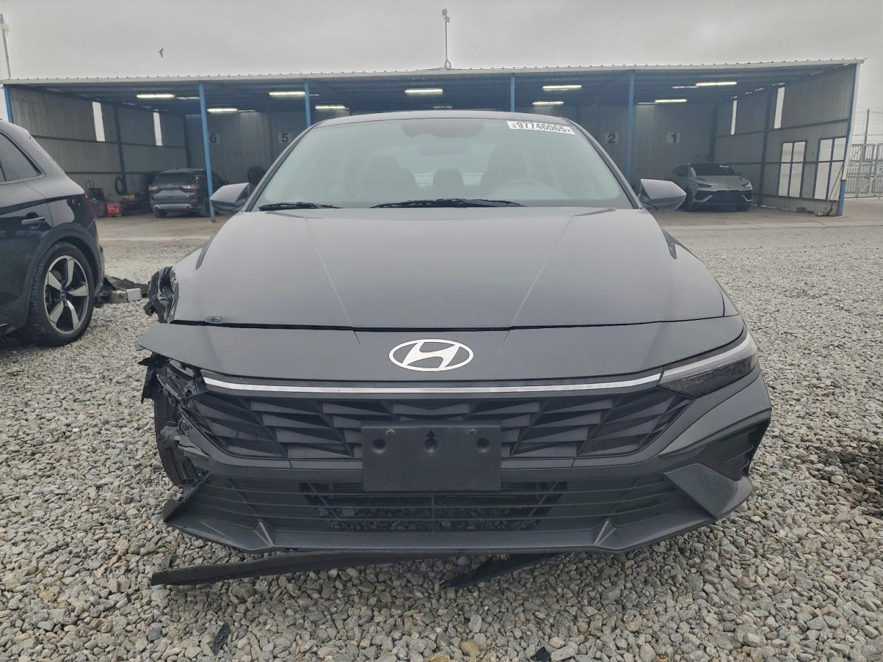 2024 HYUNDAI ELANTRA BLUE photo 9