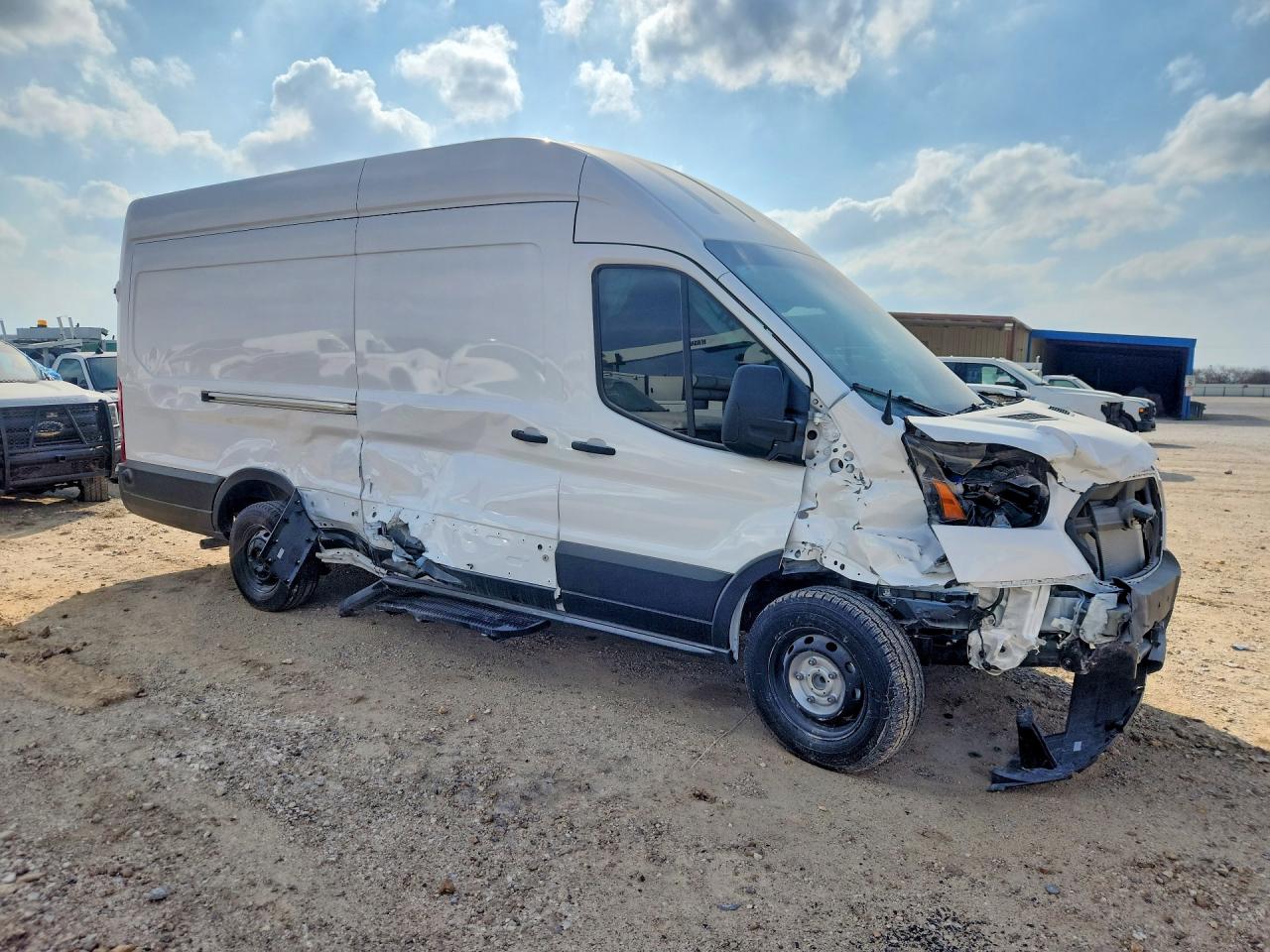 2025 FORD TRANSIT T-250 photo 4
