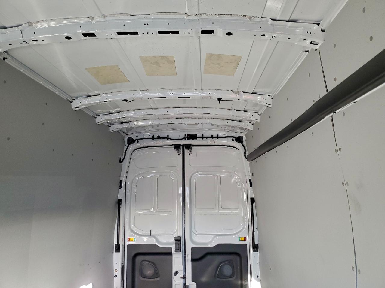 2025 FORD TRANSIT T-250 photo 10