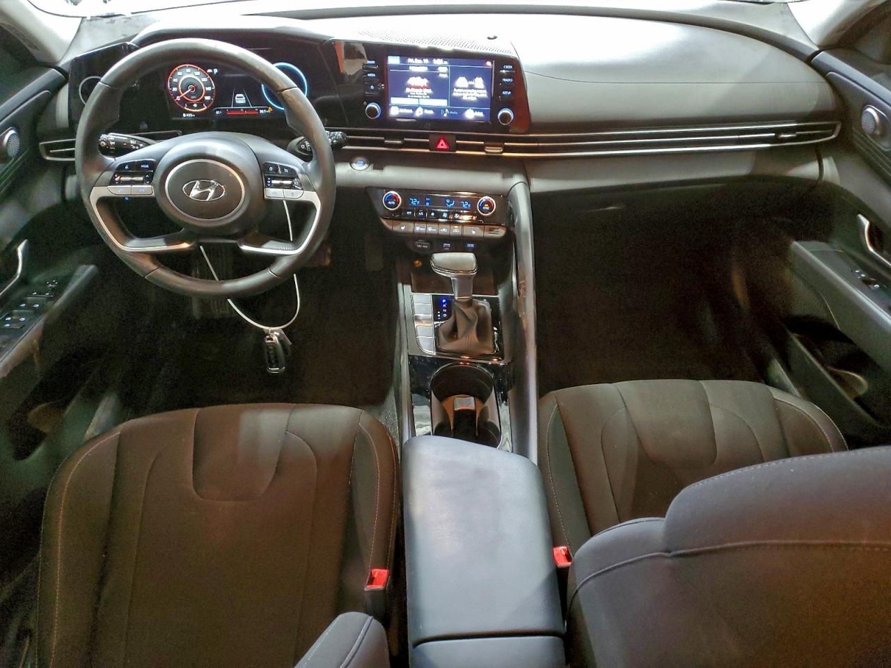 2021 HYUNDAI ELANTRA SEL photo 8