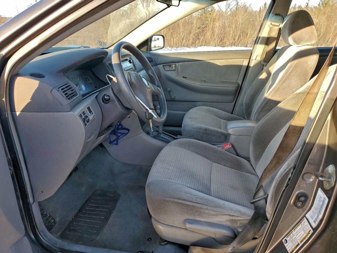 2005 TOYOTA COROLLA CE photo 7