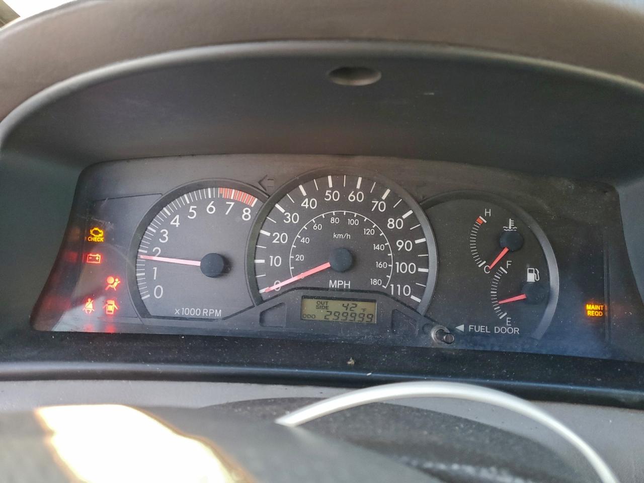 2005 TOYOTA COROLLA CE photo 9