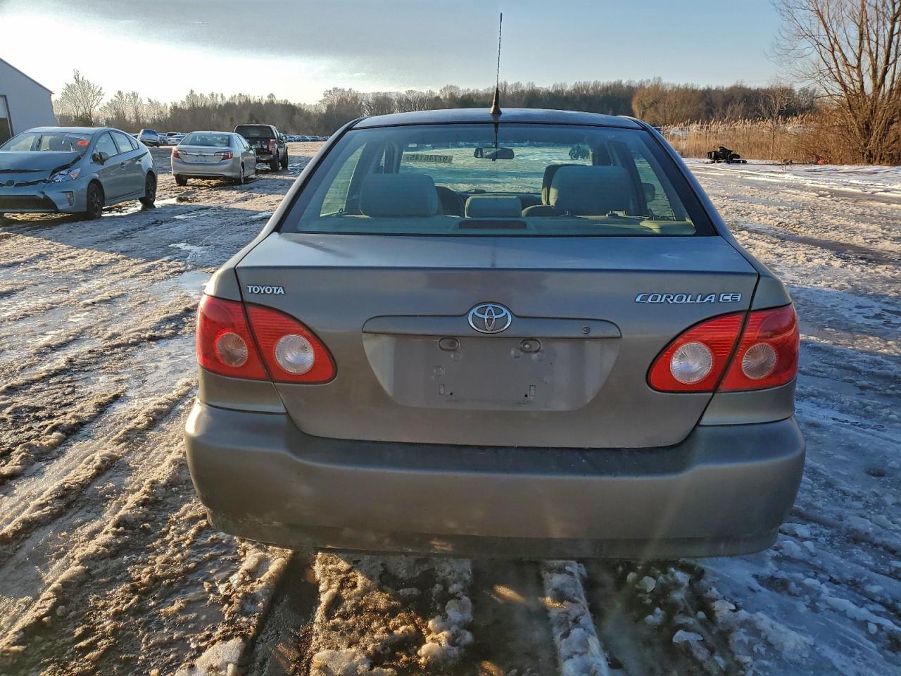 2005 TOYOTA COROLLA CE photo 6