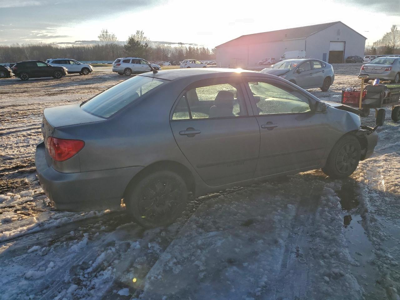 2005 TOYOTA COROLLA CE photo 3