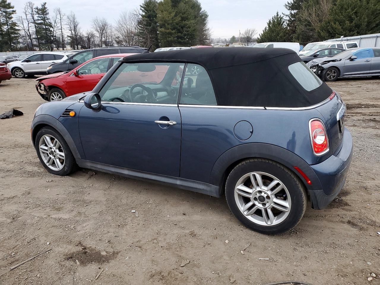 2011 MINI COOPER photo 3