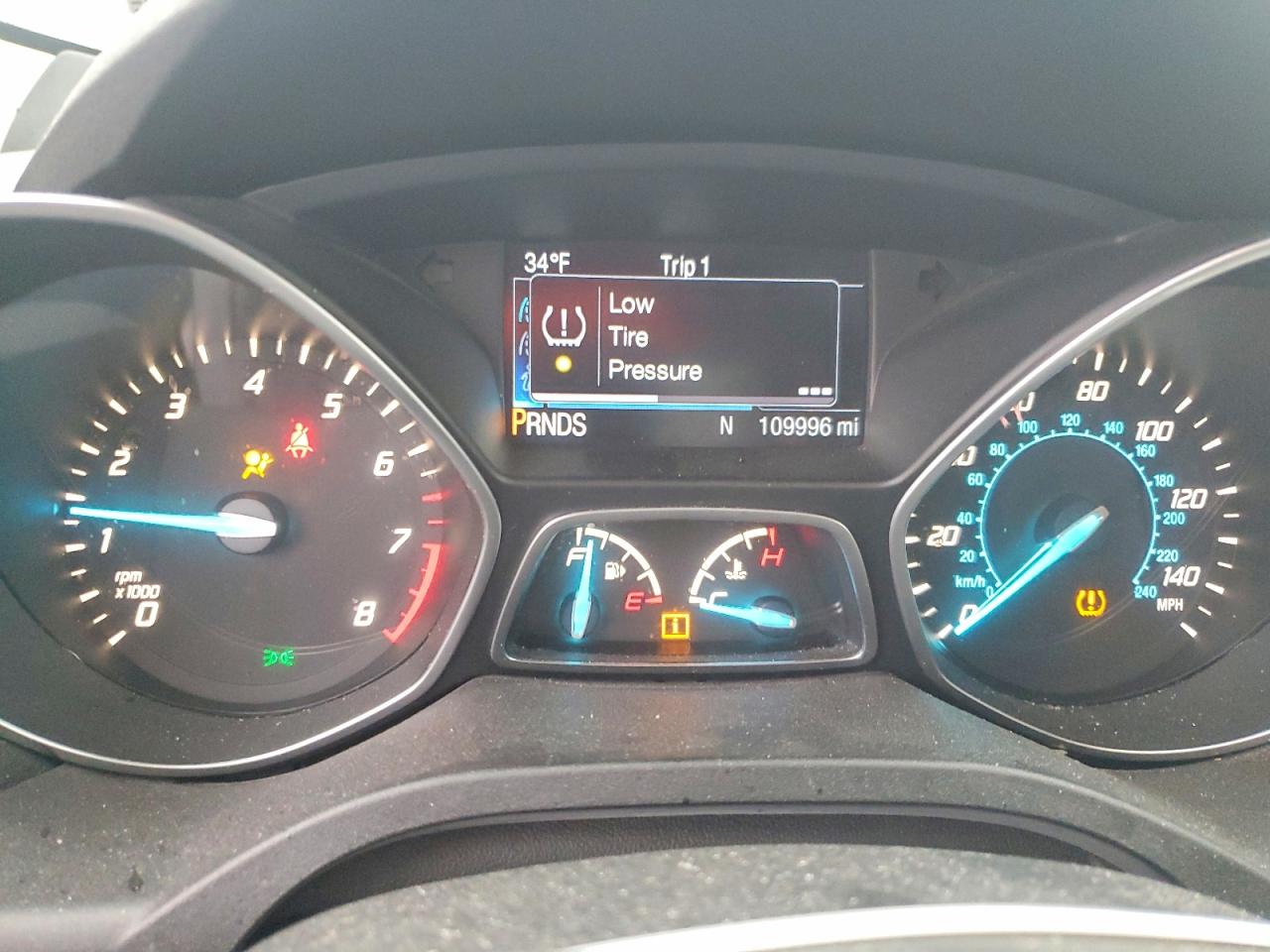 2016 FORD ESCAPE SE photo 9