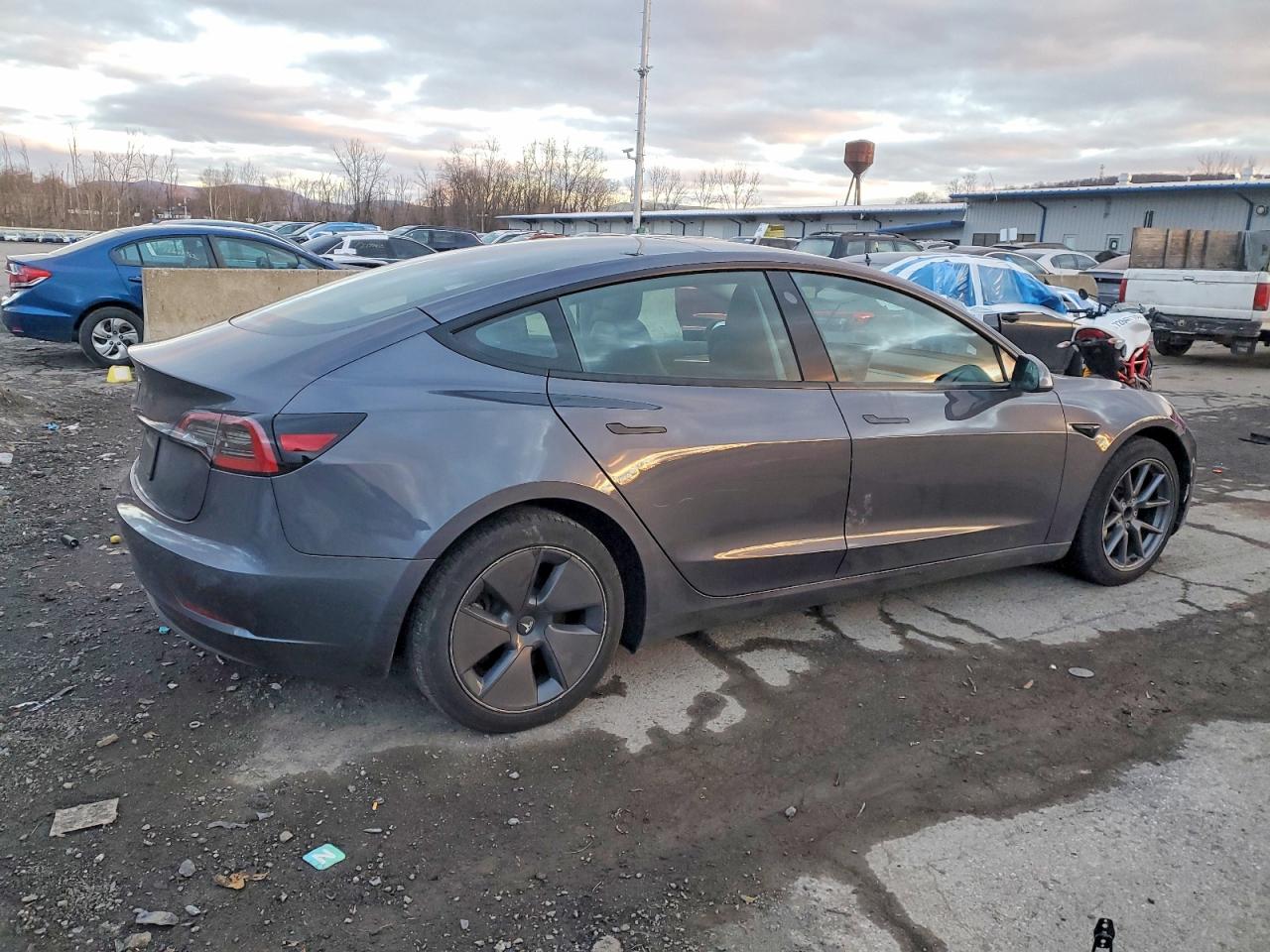 2023 TESLA MODEL 3 photo 3