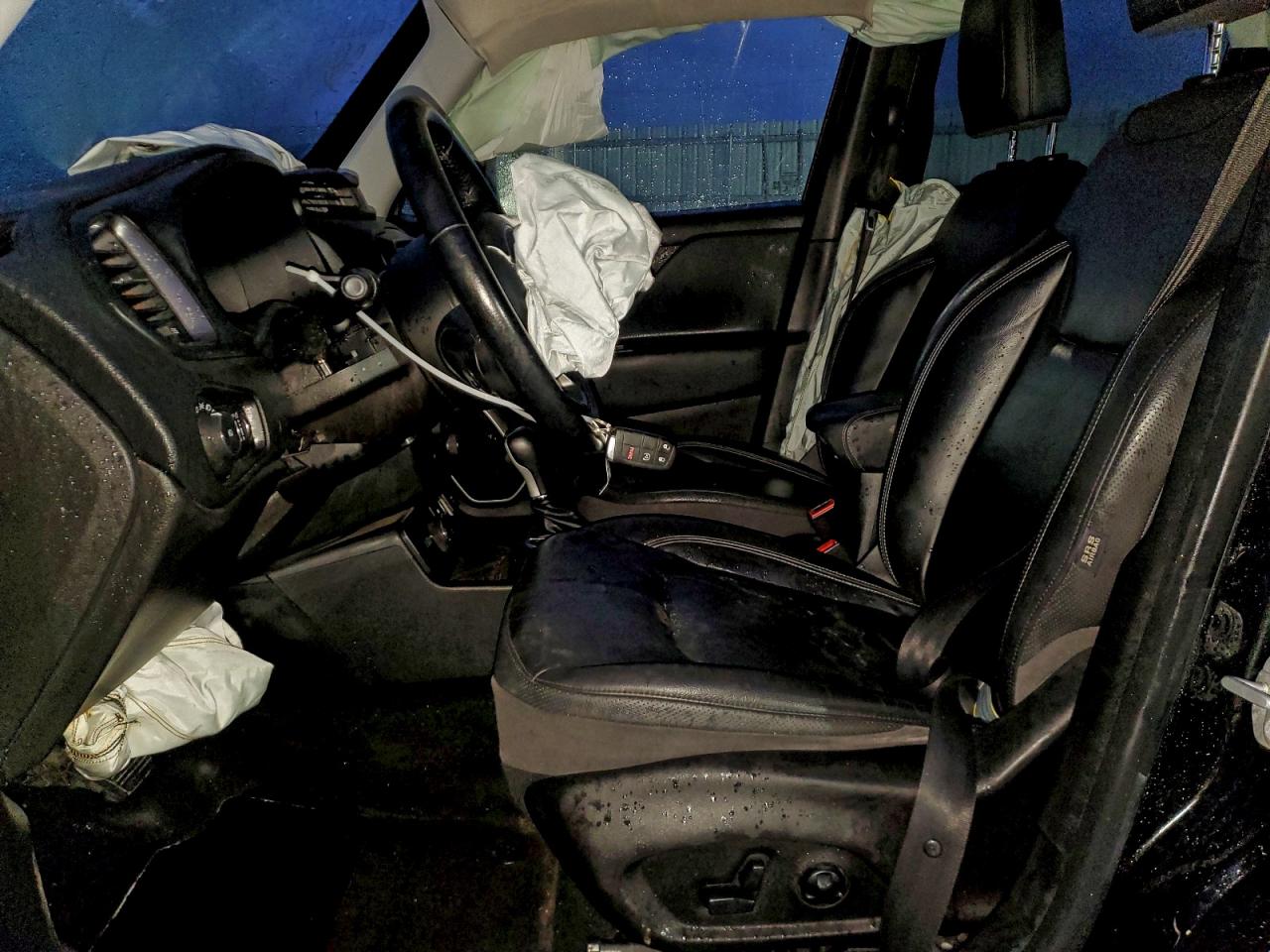 2019 JEEP RENEGADE LIMITED photo 7