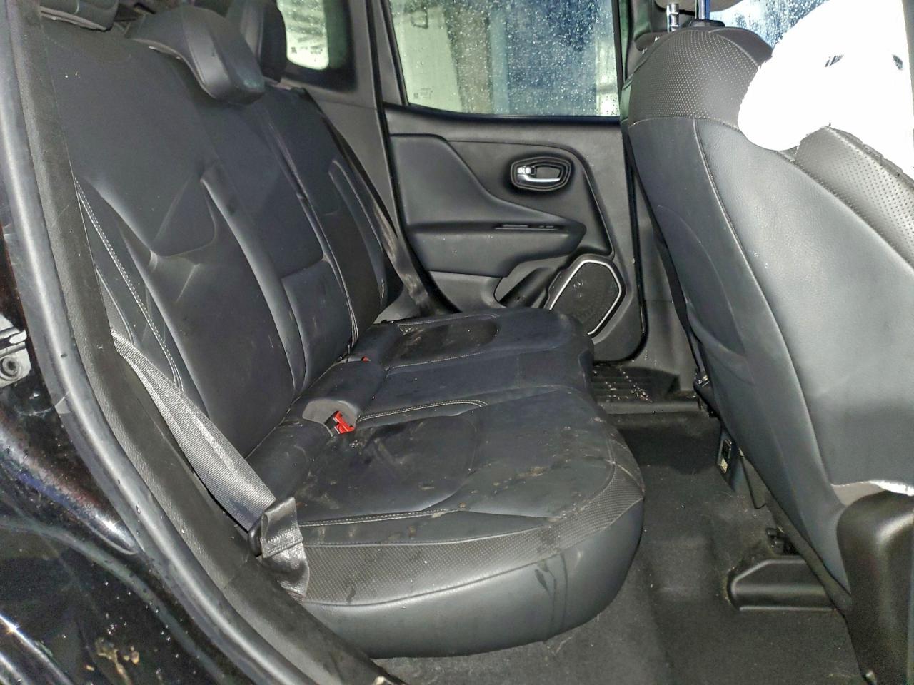 2019 JEEP RENEGADE LIMITED photo 11