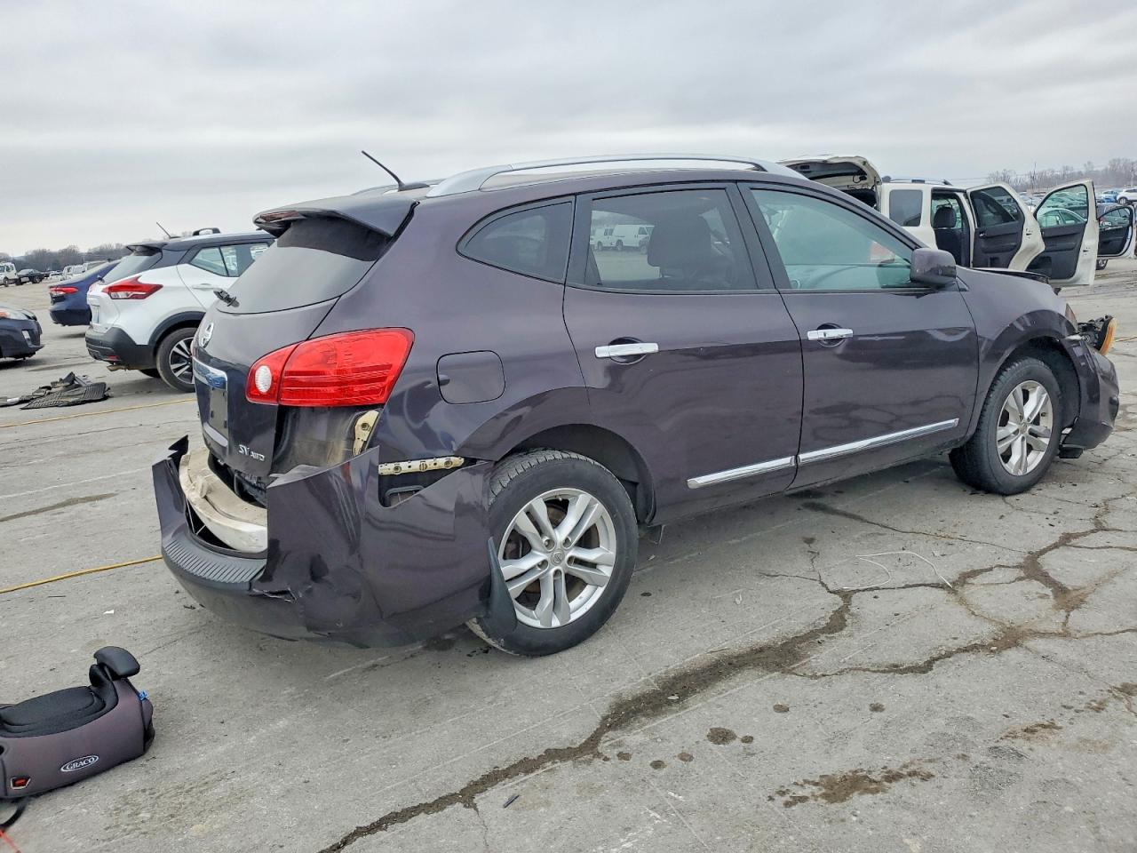 2013 NISSAN ROGUE S photo 3