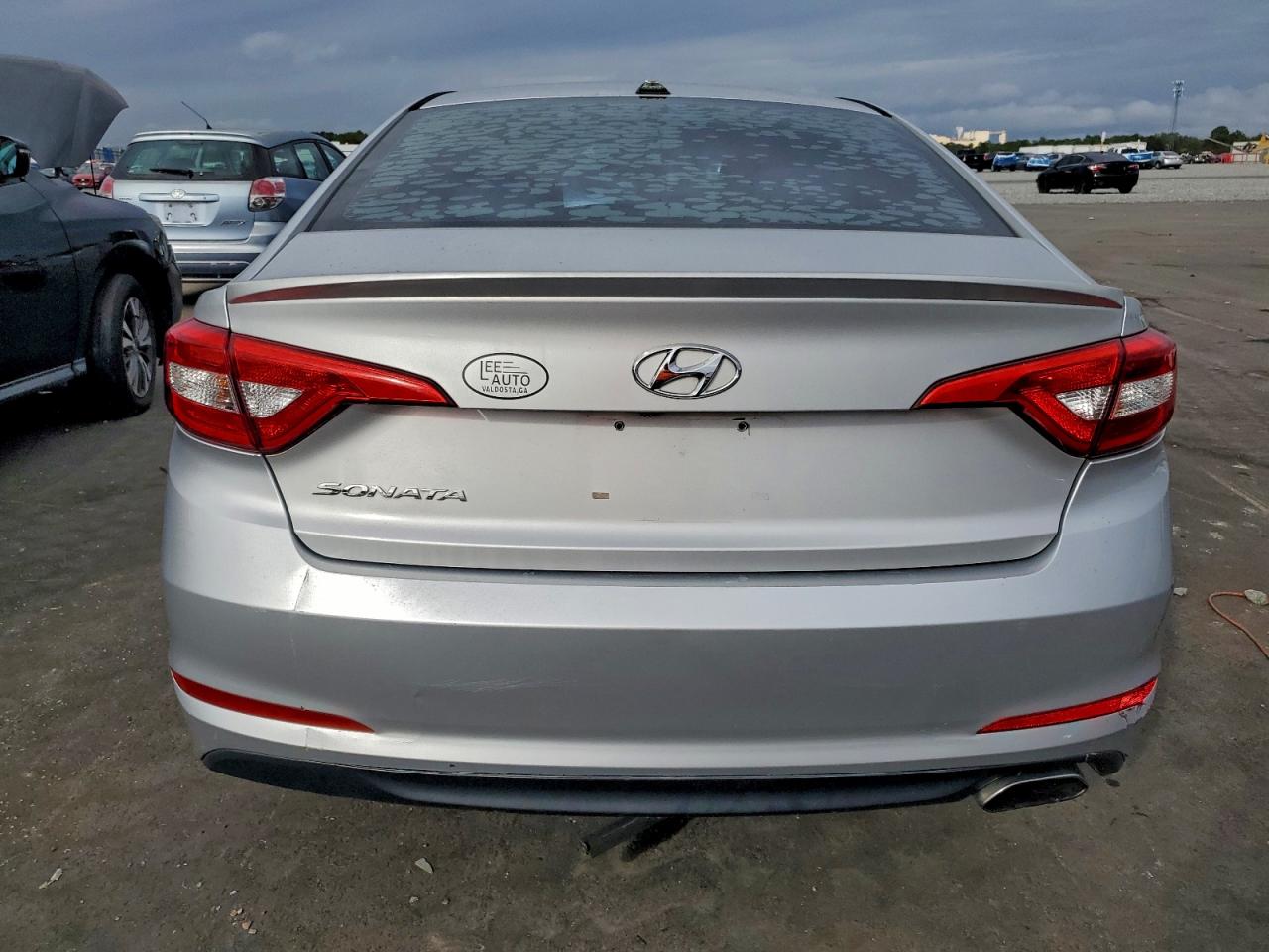 2016 HYUNDAI SONATA SE photo 6
