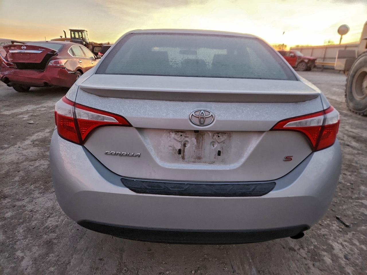 2016 TOYOTA COROLLA L photo 6