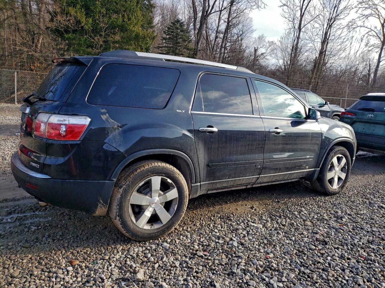 2010 GMC ACADIA SLT-1 photo 3