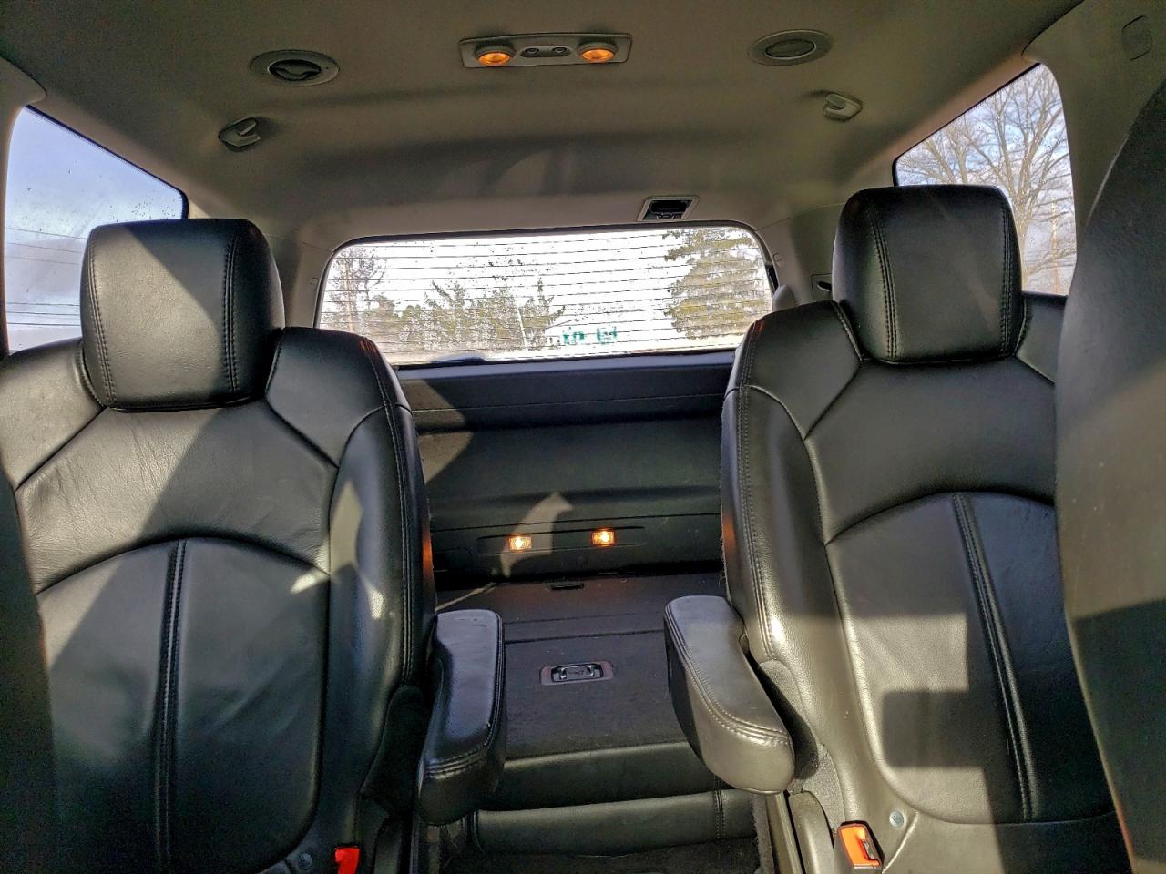 2010 GMC ACADIA SLT-1 photo 10