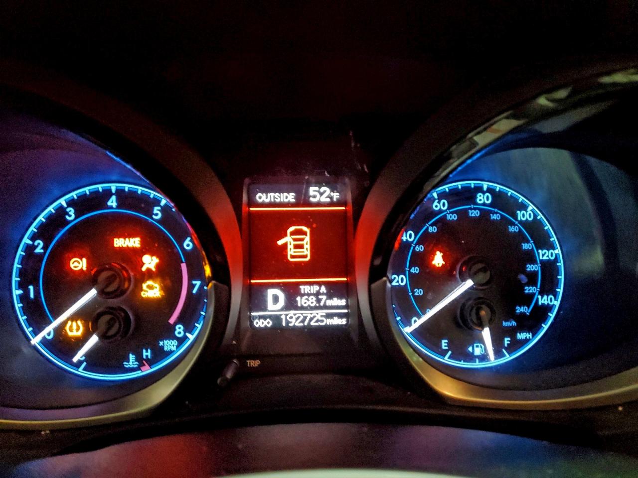 2015 TOYOTA COROLLA L photo 9