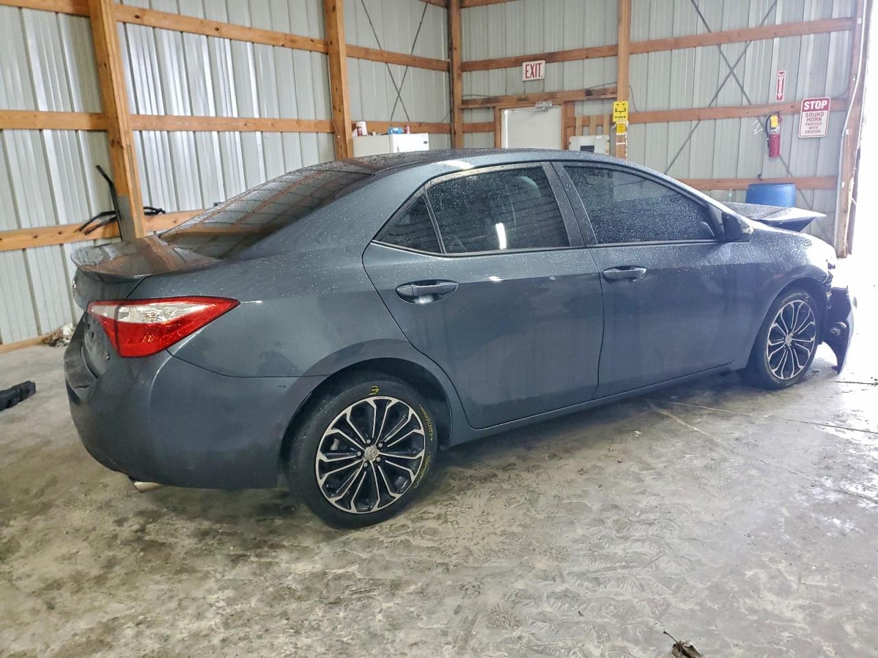 2015 TOYOTA COROLLA L photo 3