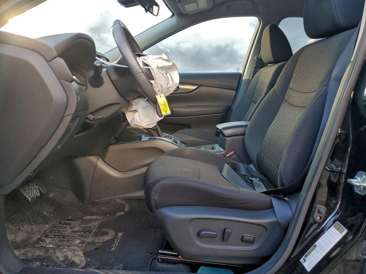 2020 NISSAN ROGUE S photo 7