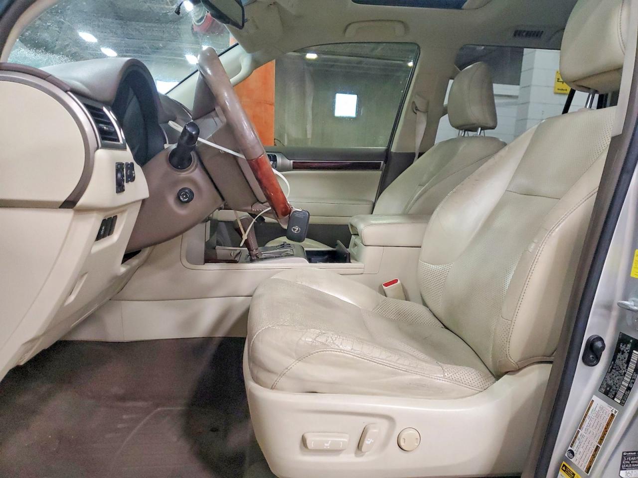 2011 LEXUS GX 460 photo 13