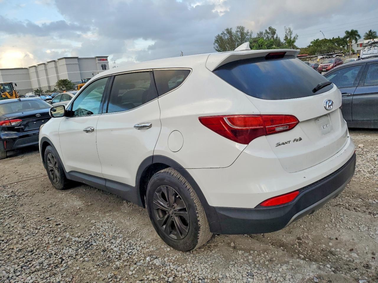 2015 HYUNDAI SANTA FE SPORT photo 2