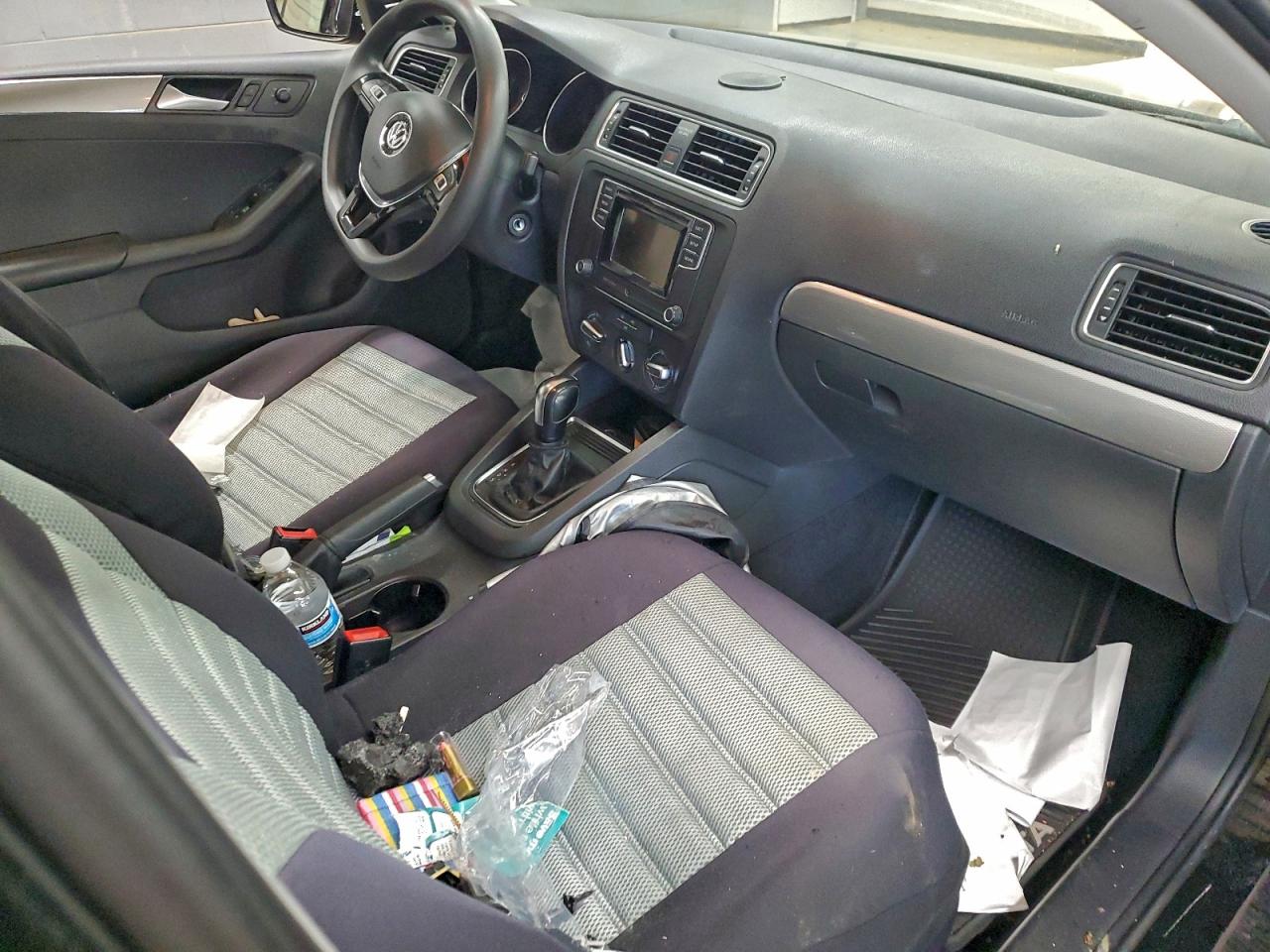 2017 VOLKSWAGEN JETTA S photo 22