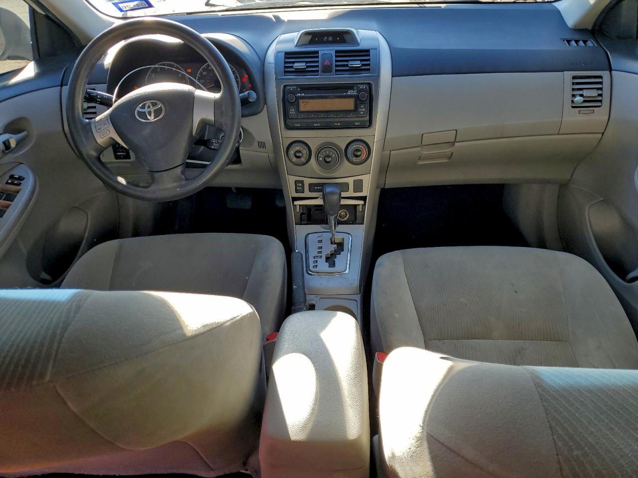 2012 TOYOTA COROLLA BASE photo 22