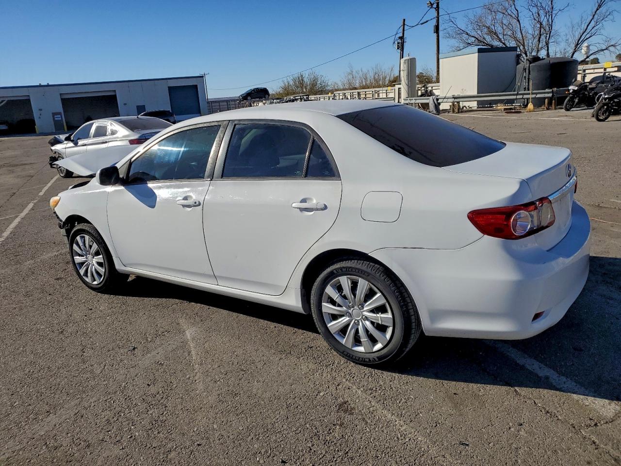 2012 TOYOTA COROLLA BASE photo 4