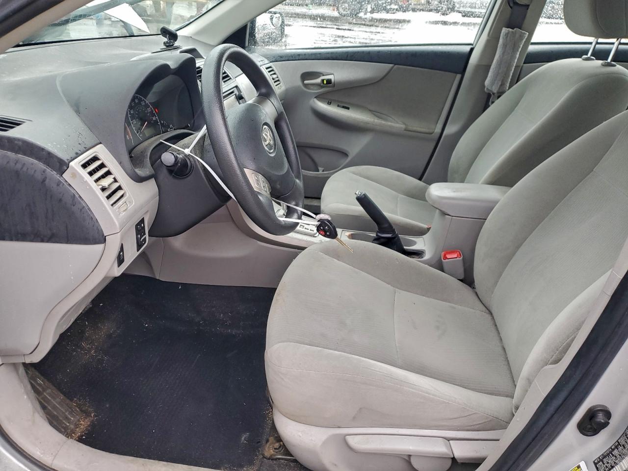 2013 TOYOTA COROLLA BASE photo 7