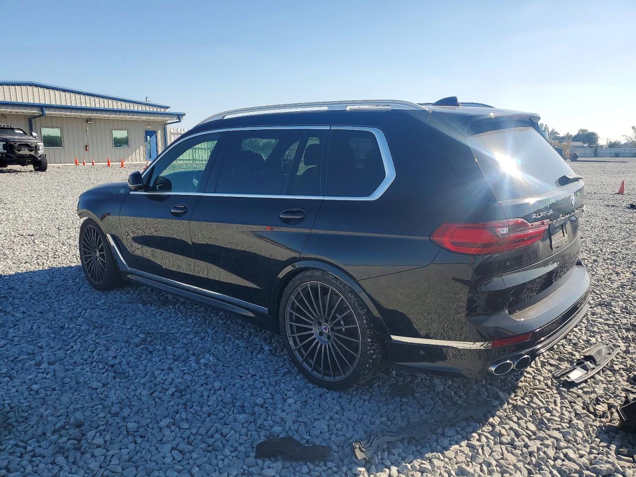 2021 BMW X7 ALPINA XB7 photo 2