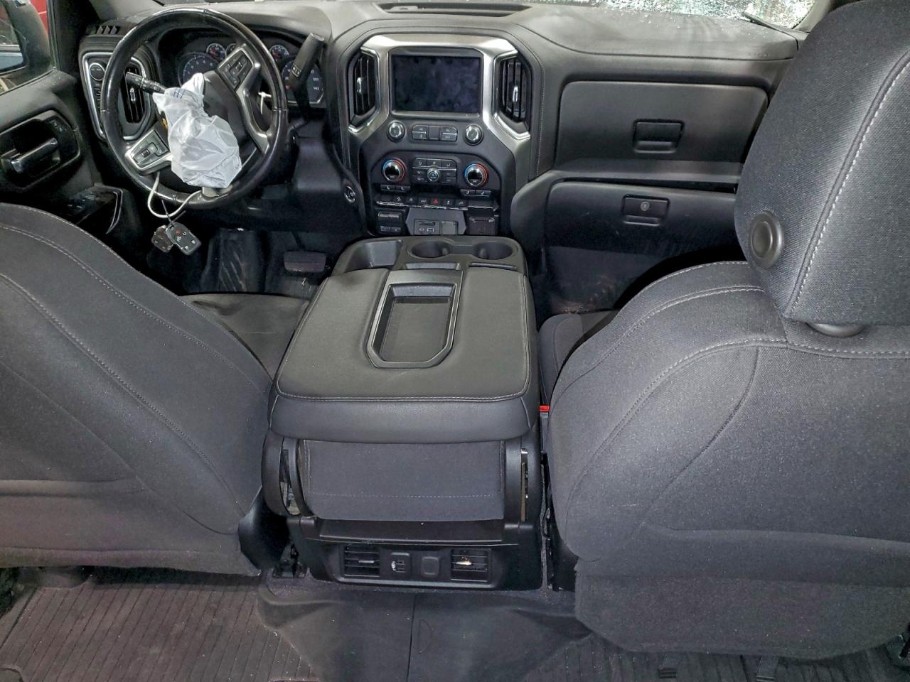 2020 CHEVROLET SILVERADO K1500 LT photo 8