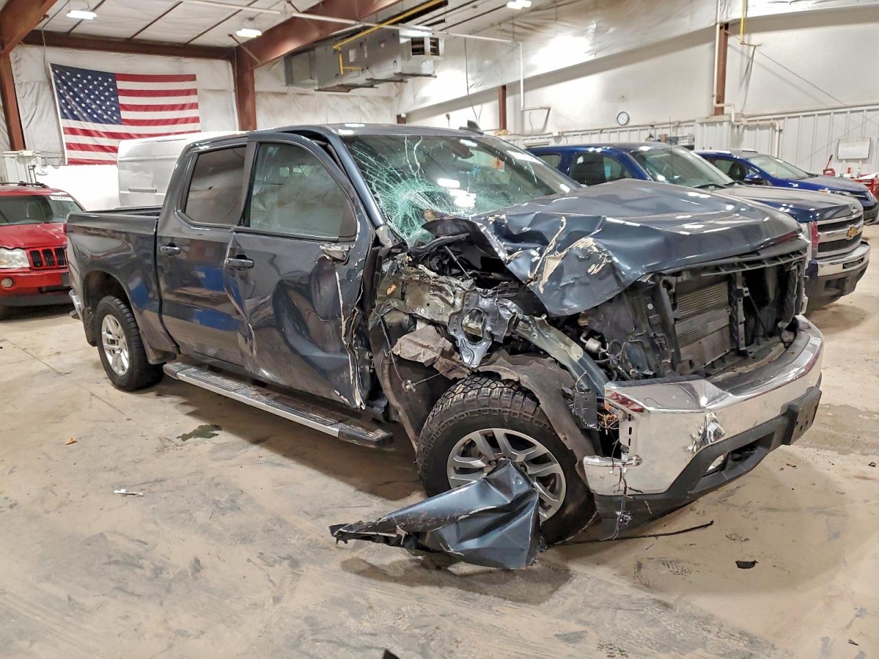 2020 CHEVROLET SILVERADO K1500 LT photo 4