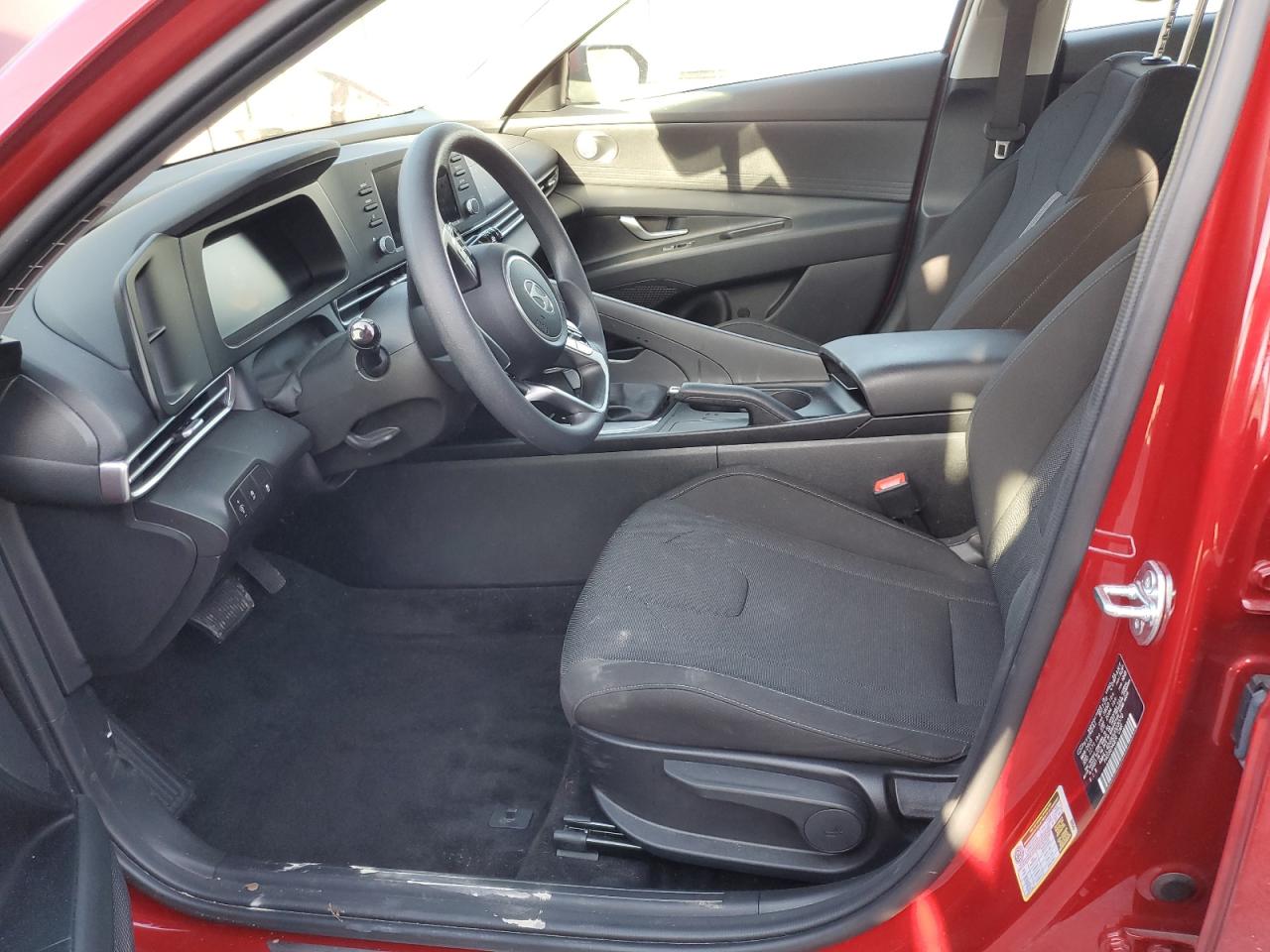 2025 HYUNDAI ELANTRA SE photo 7