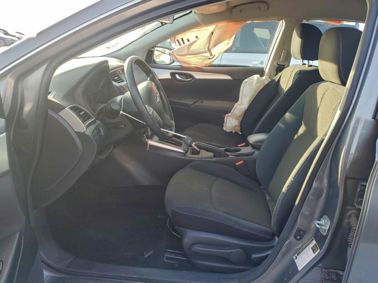2016 NISSAN SENTRA S photo 13