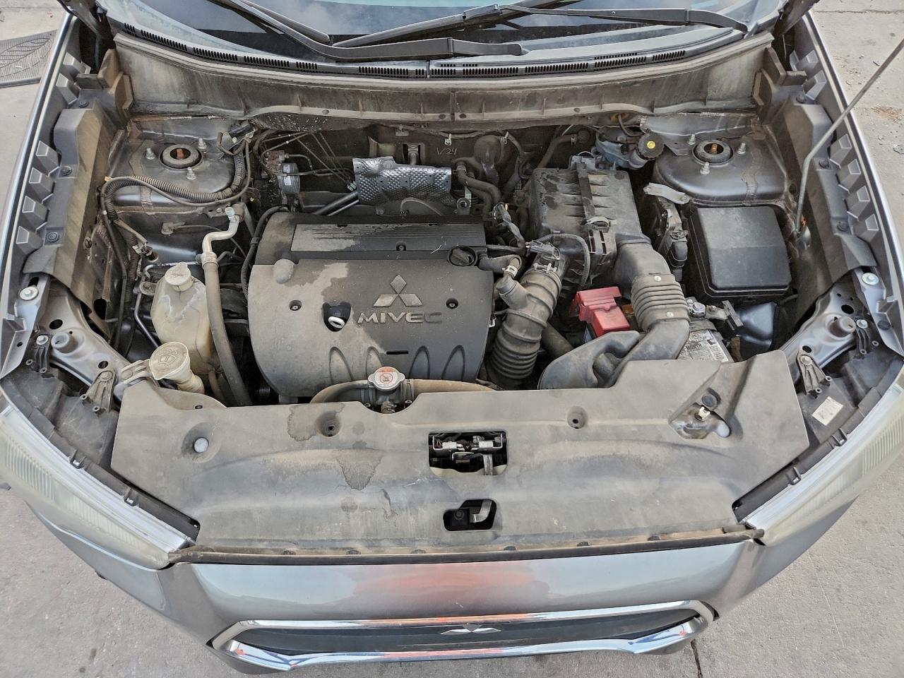 2014 MITSUBISHI OUTLANDER SPORT ES photo 12