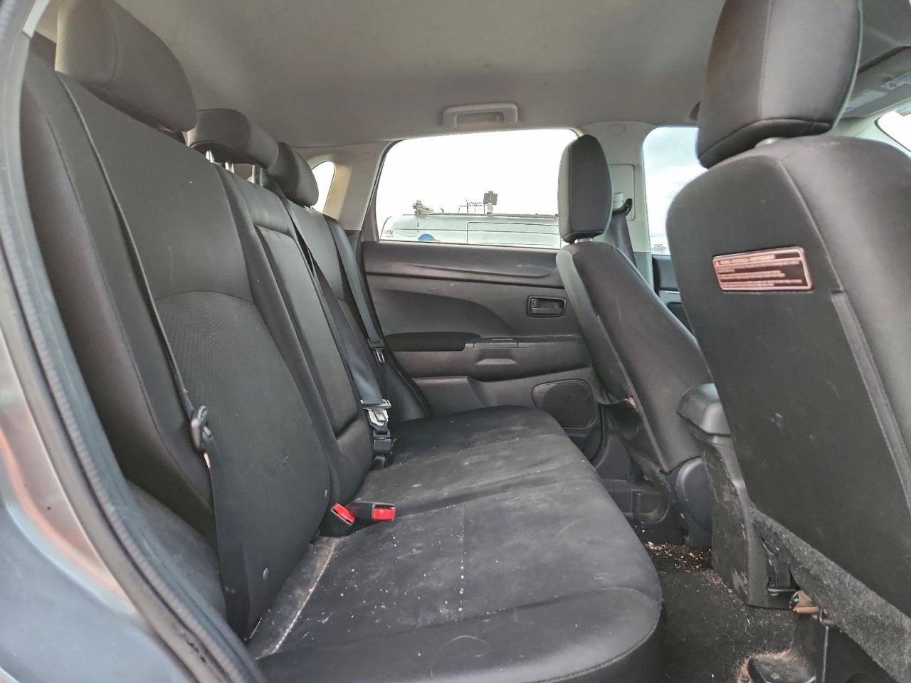 2014 MITSUBISHI OUTLANDER SPORT ES photo 11