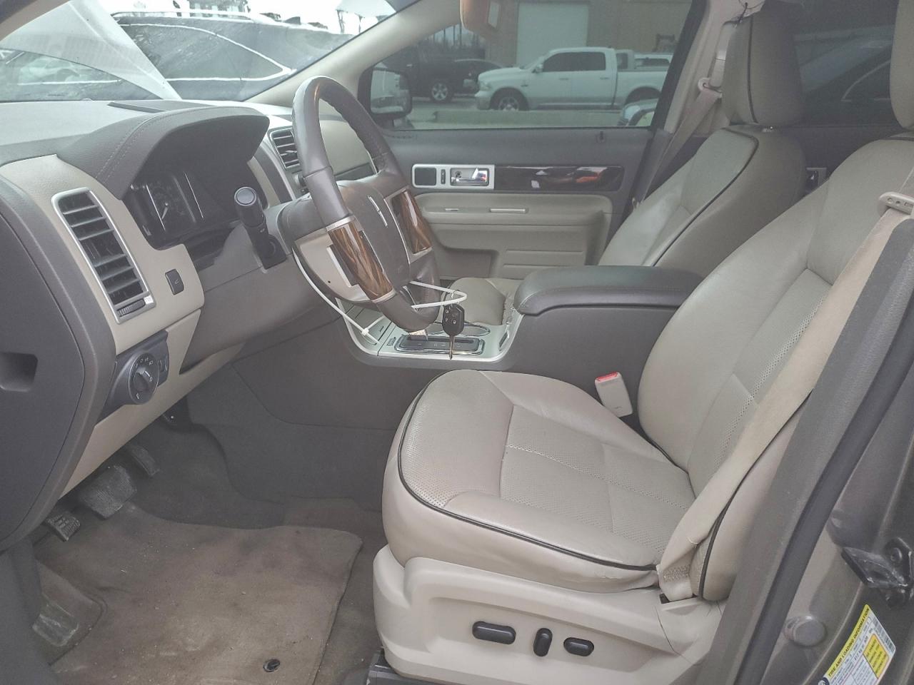2010 LINCOLN MKX photo 19