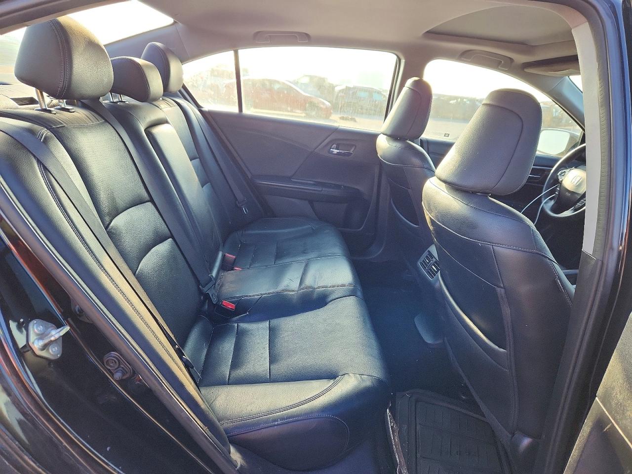 2017 HONDA ACCORD TOURING photo 10
