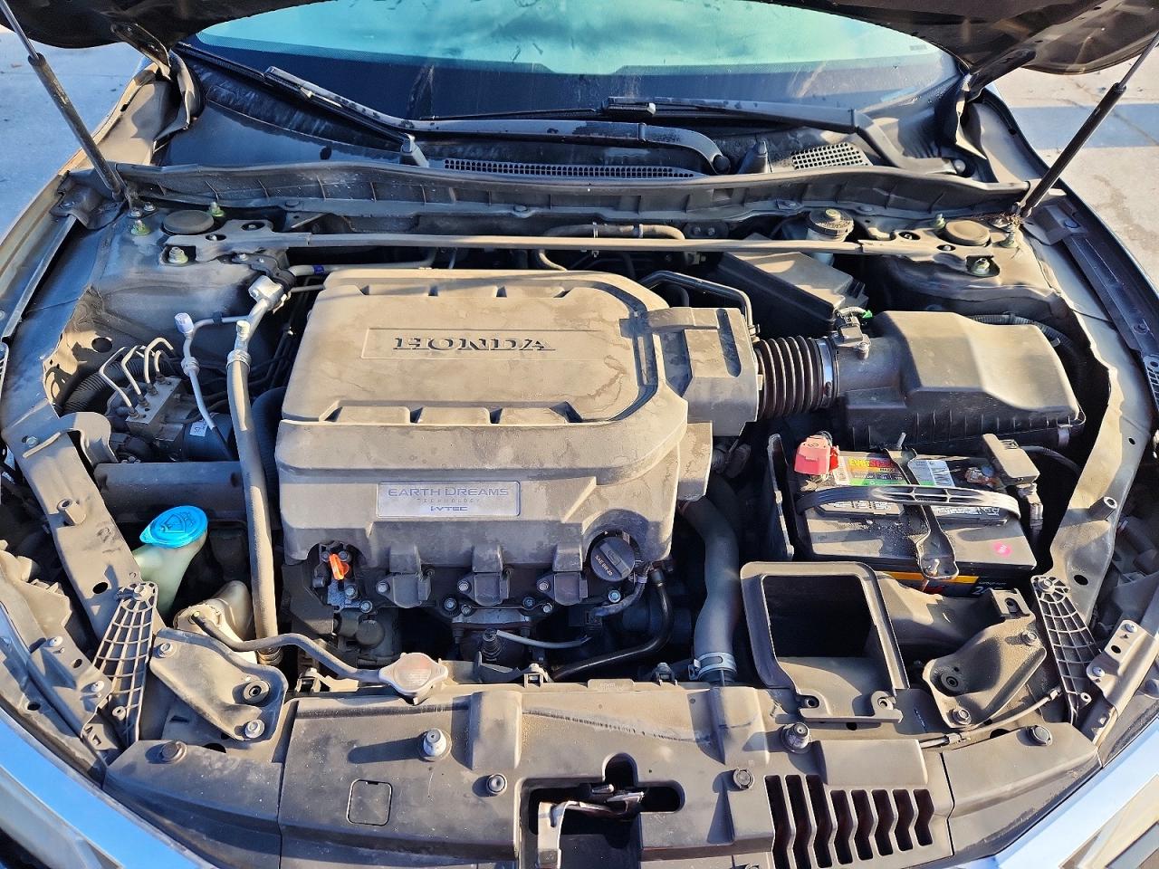 2017 HONDA ACCORD TOURING photo 11