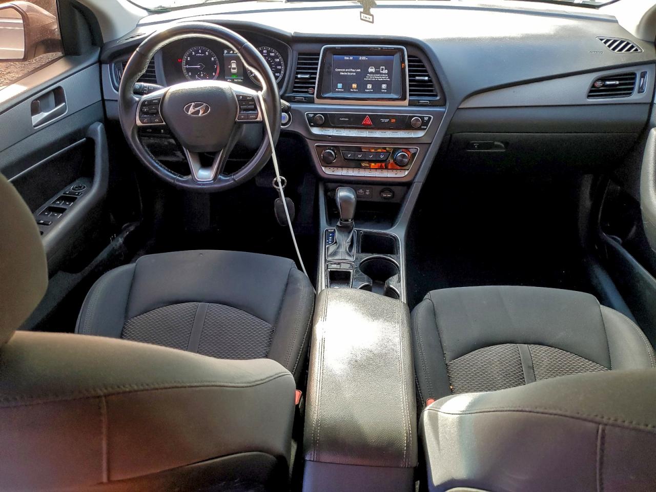 2018 HYUNDAI SONATA SPORT photo 8