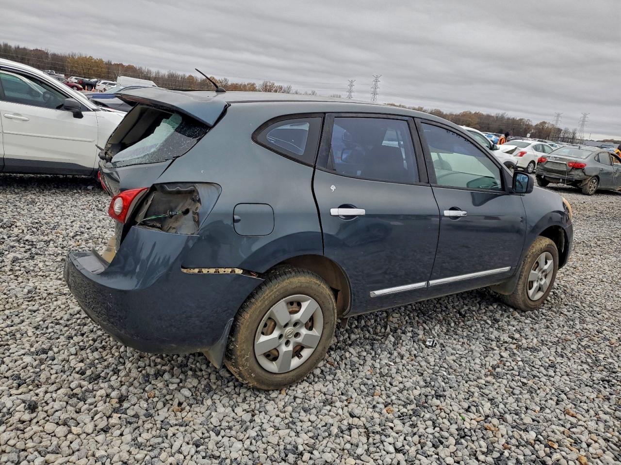 2013 NISSAN ROGUE S photo 3