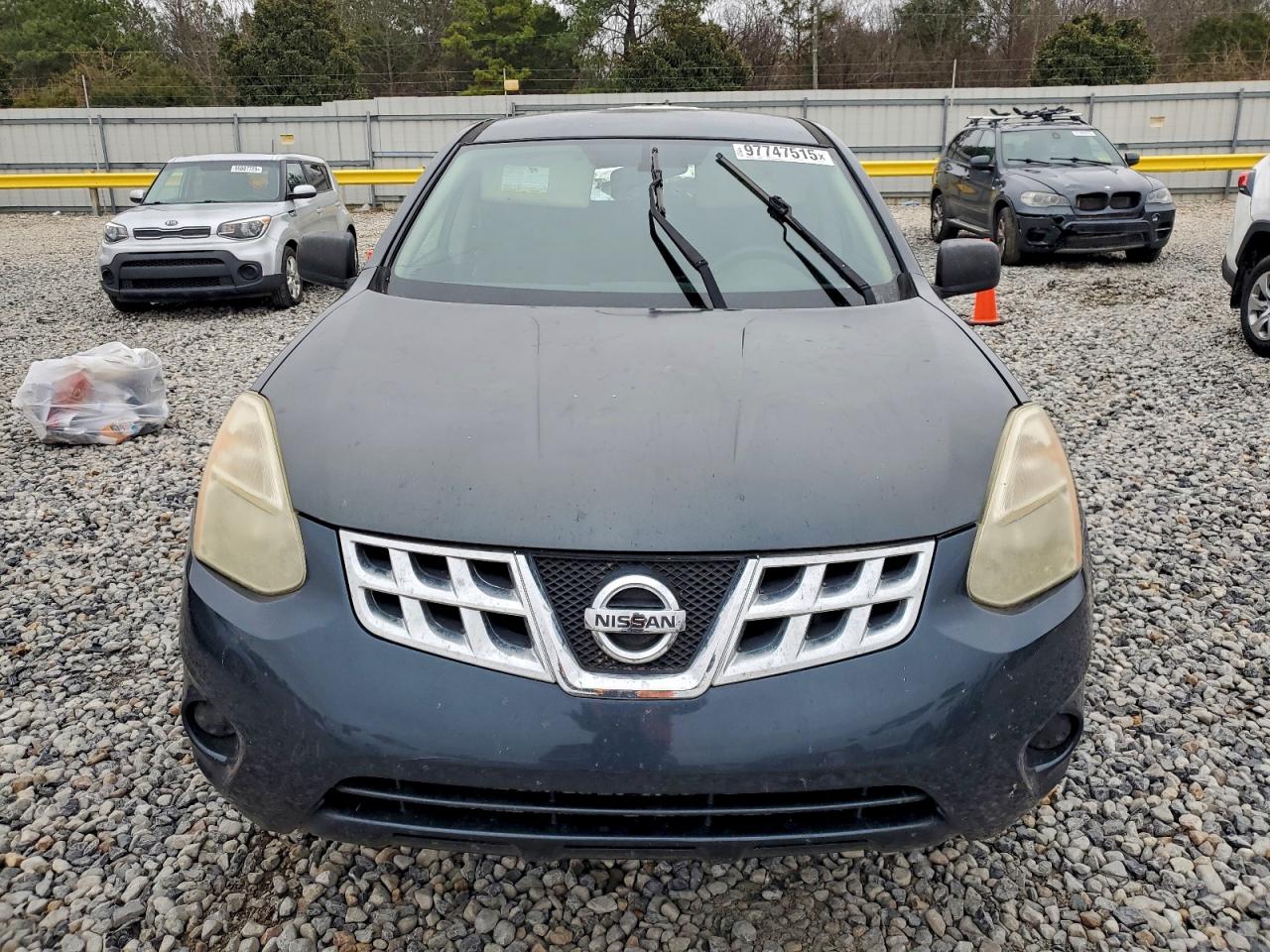 2013 NISSAN ROGUE S photo 5