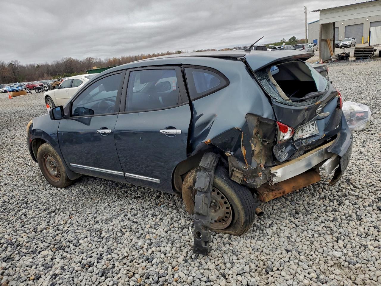 2013 NISSAN ROGUE S photo 2