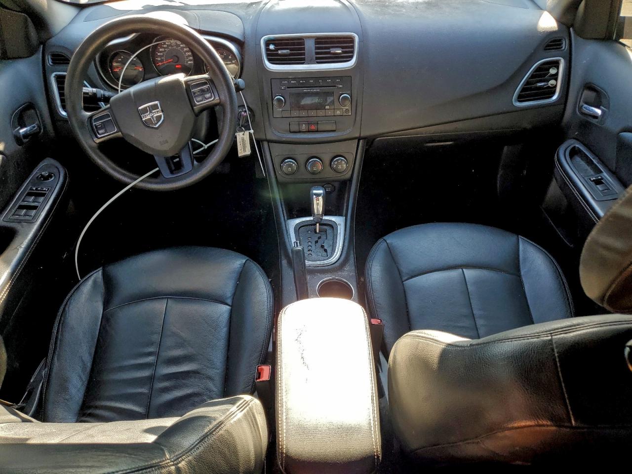 2014 DODGE AVENGER SE photo 8