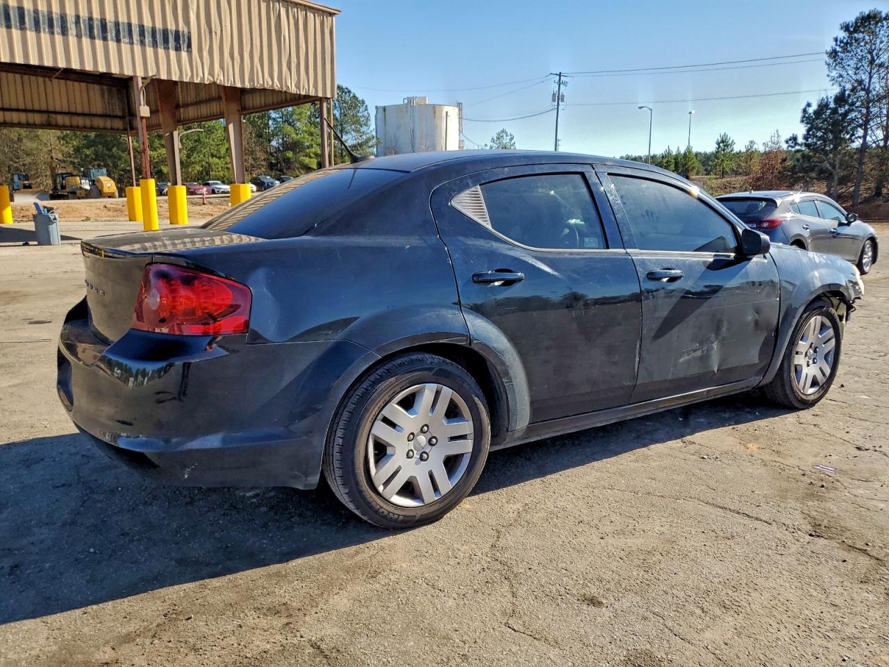 2014 DODGE AVENGER SE photo 3