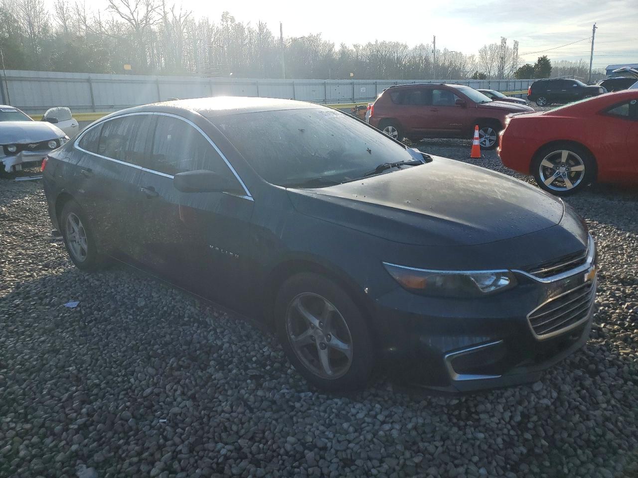2018 CHEVROLET MALIBU photo 4