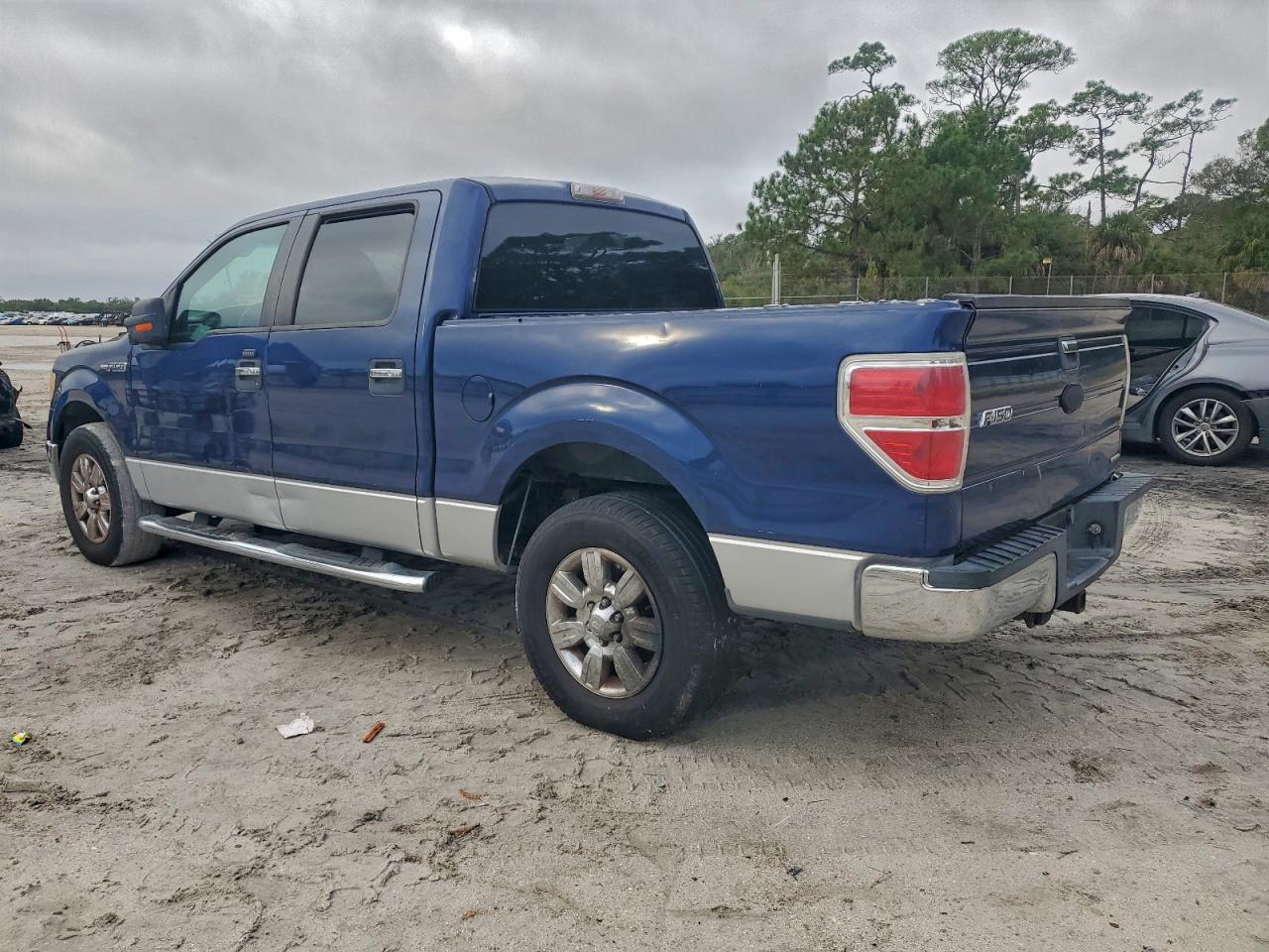 2011 FORD F150 SUPERCREW photo 2