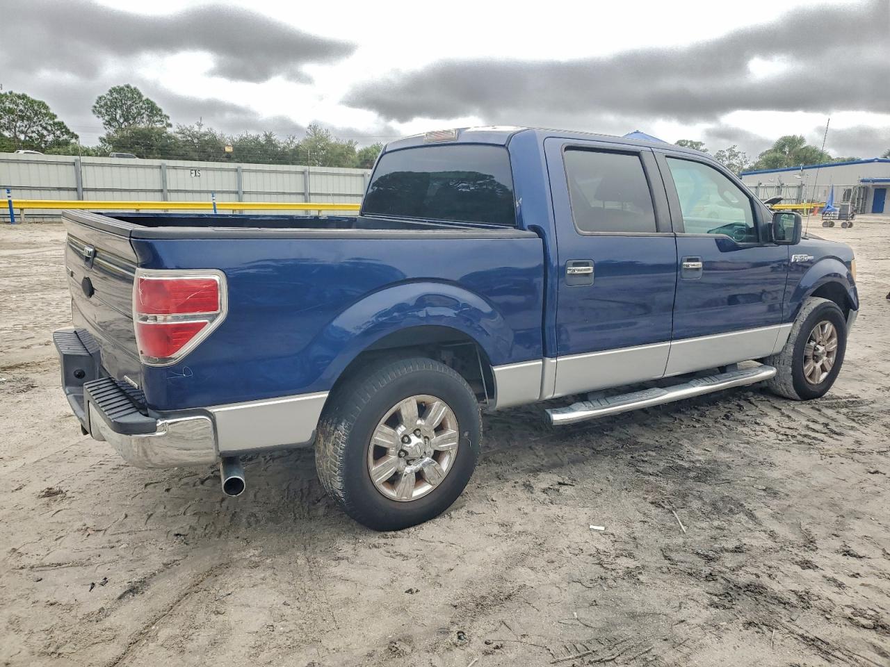 2011 FORD F150 SUPERCREW photo 3
