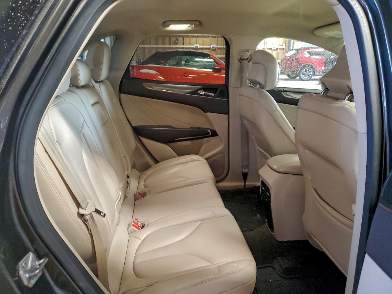 2017 LINCOLN MKC PREMIERE photo 21